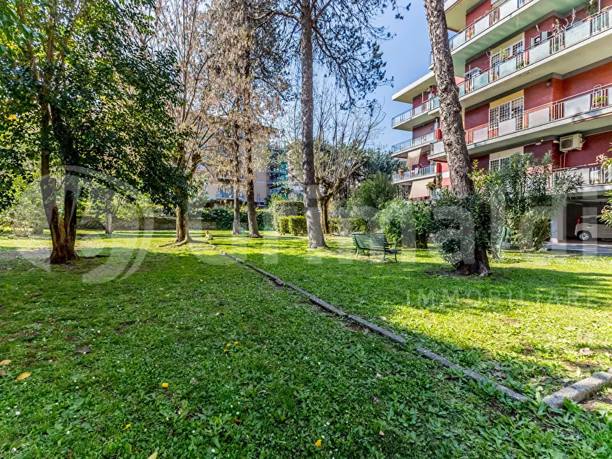 Immagine 36 di Appartamento in vendita  in Via Verolengo, 1 a Roma