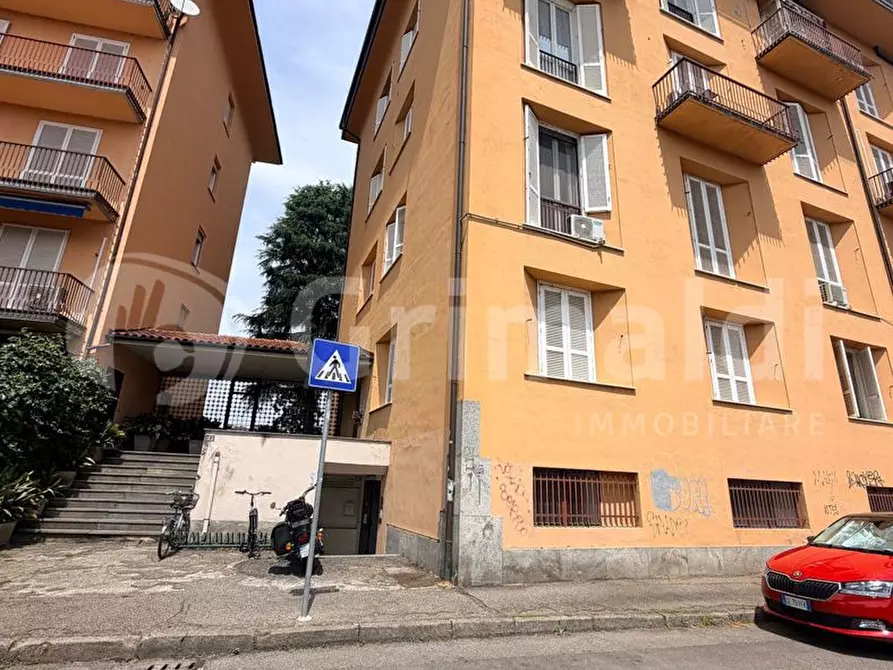 Immagine 1 di Appartamento in vendita  in Via TEODORO LOVATI, 33 a Pavia