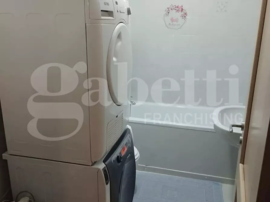 Immagine 21 di Appartamento in vendita  in Piazza SANDRO PERTINI, 5 a Taranto