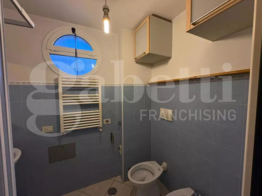 Immagine 2 di Appartamento in vendita  in Via Dei Torriani a Roma