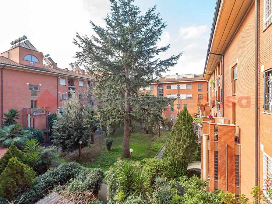 Immagine 27 di Appartamento in vendita  in Via Cinquefrondi, 115 a Roma