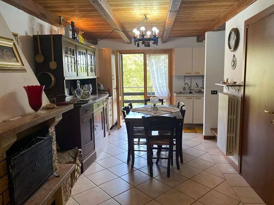 Immagine 1 di Villetta a schiera in vendita  in Via Le Balze, 5 a Casteldelci