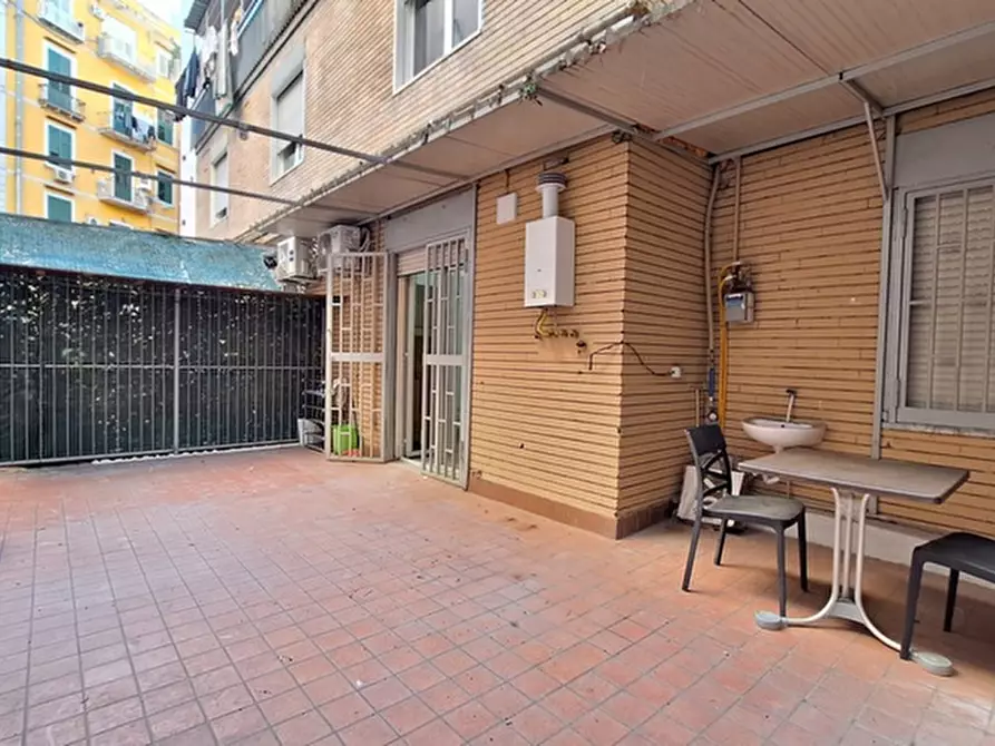Immagine 15 di Appartamento in affitto  in Via Carriera Grande a Napoli
