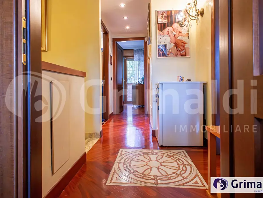 Immagine 11 di Appartamento in vendita  in Via Louis Daguerre a Roma