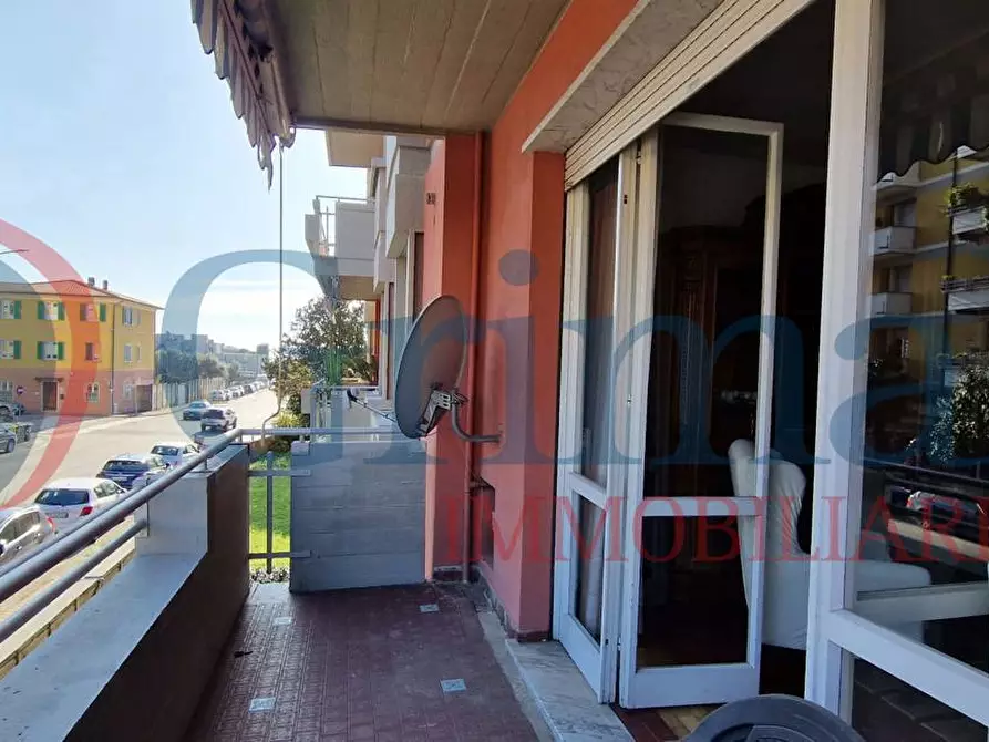 Immagine 5 di Appartamento in vendita  in Via BENEDETTO CROCE, 6 a Massa