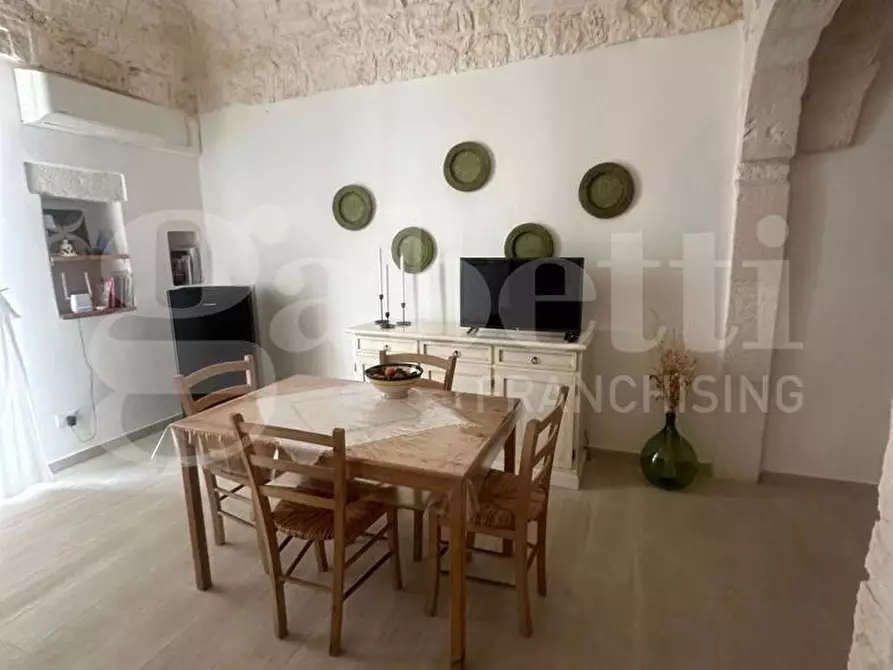 Immagine 2 di Casa indipendente in vendita  in Via Giacomo Leopardi a Ostuni