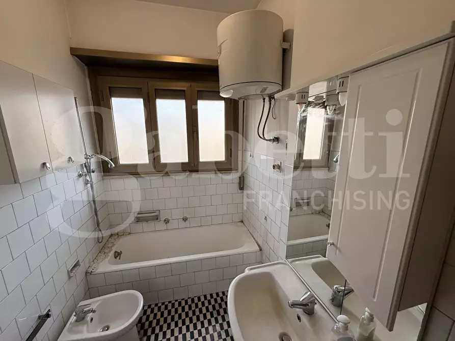 Immagine 25 di Appartamento in vendita  in Via Pellegrino Matteucci, 80 a Roma