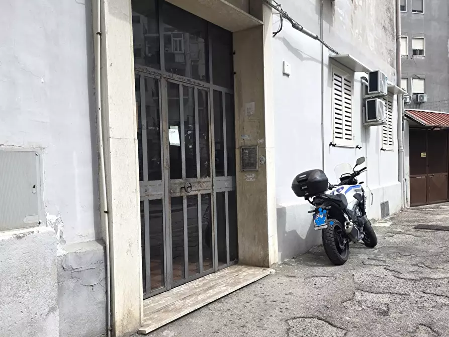 Immagine 3 di Appartamento in vendita  in Via Maiori, 7 a Napoli