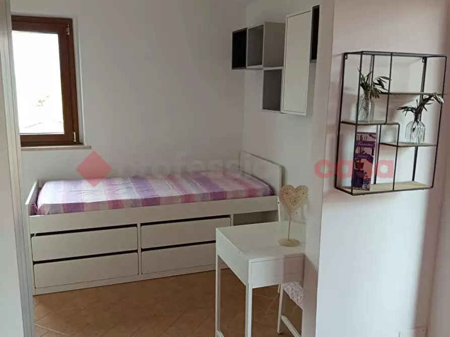 Immagine 21 di Casa bifamiliare in vendita  in Via Isole dei Ciclopi a Roma