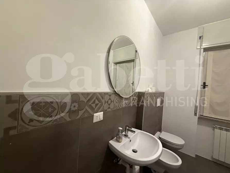 Immagine 3 di Ufficio in affitto  in Corso xxv aprile, 15 a Erba