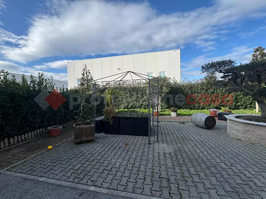 Immagine 16 di Capannone industriale in affitto  in Via LEGNAIOLI, 94/3 92/1 a Prato