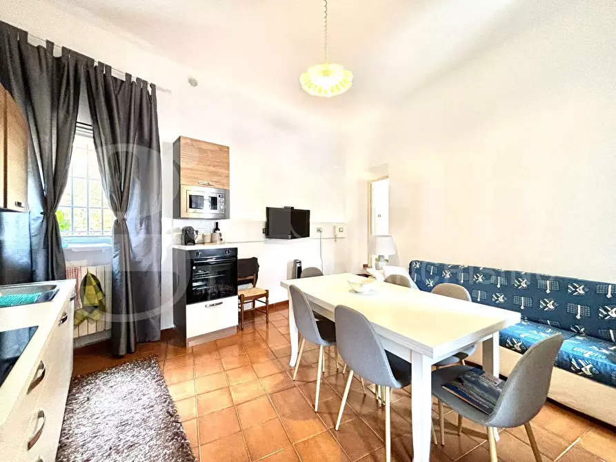 Immagine 14 di Appartamento in vendita  in Via Calvisio a Finale Ligure