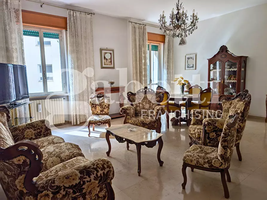 Immagine 3 di Appartamento in vendita  in Piazza della LibertÃ  a Foggia