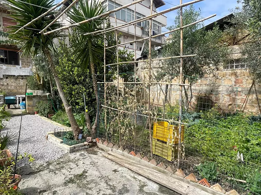 Immagine 8 di Palazzo in vendita  in Via Conte Federico, 178/F a Palermo