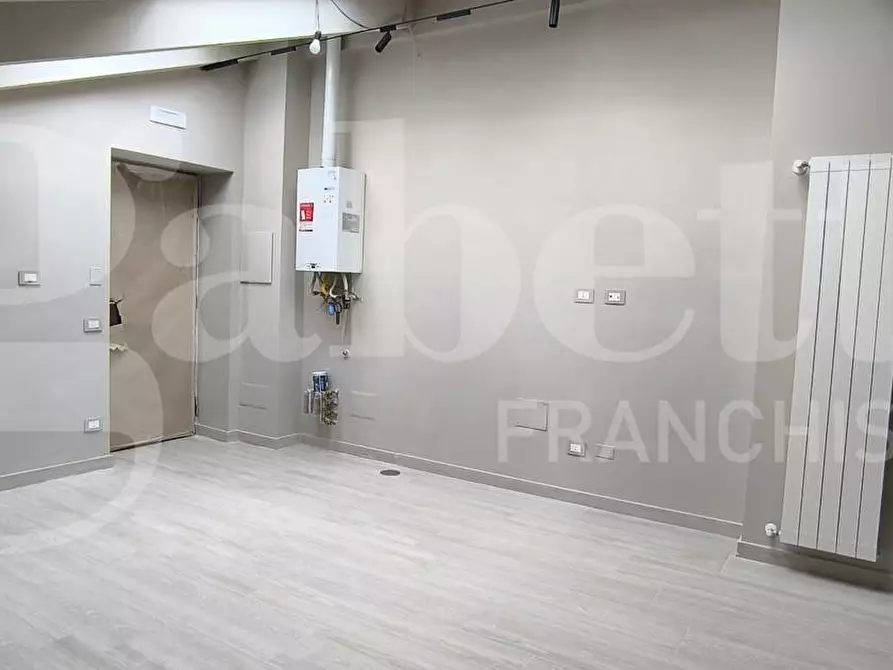 Immagine 4 di Appartamento in vendita  in Via arenaccia, 127 a Napoli