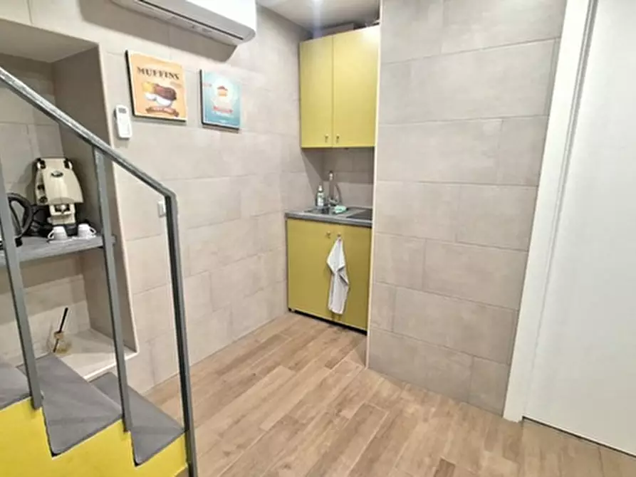 appartamento in vendita a Napoli in zona San Lorenzo