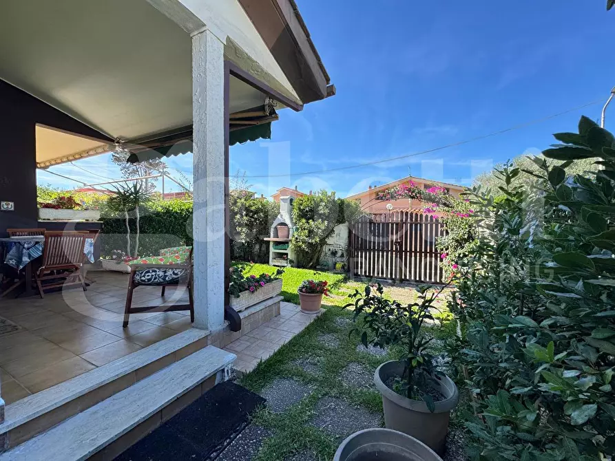 Immagine 6 di Villa in vendita  in Via Achille, 38 a Ardea