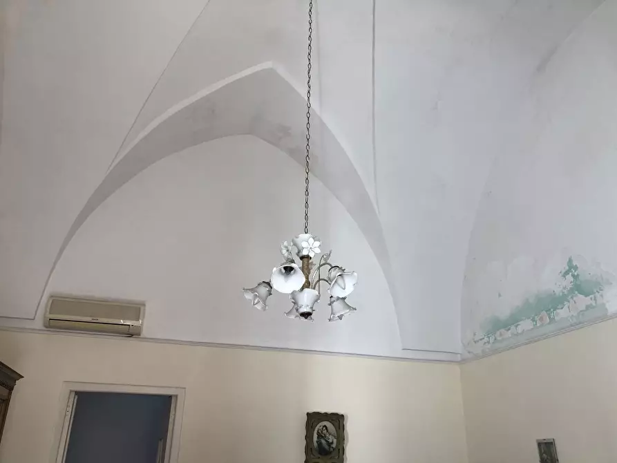 Immagine 10 di Casa indipendente in vendita  in Via Roma a Cannole