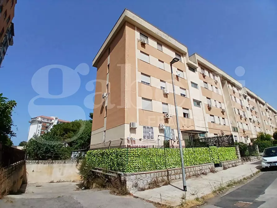 Immagine 1 di Appartamento in vendita  in Via marco fanno a Palermo