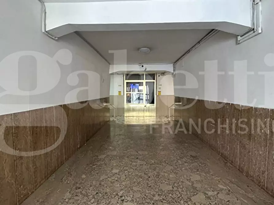 Immagine 19 di Appartamento in vendita  in Via Michele Guadagno a Napoli
