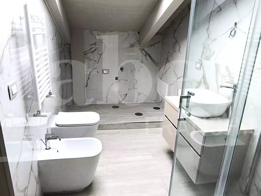 Immagine 17 di Appartamento in vendita  in Via arenaccia, 127 a Napoli