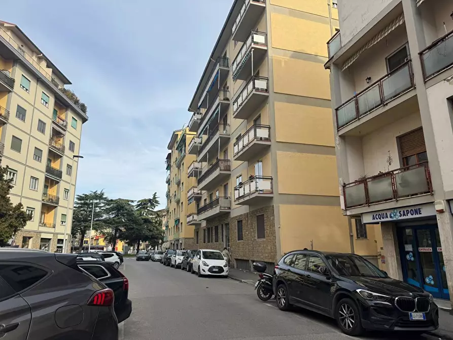 Immagine 7 di Negozio in vendita  in Via DOSIO a Firenze