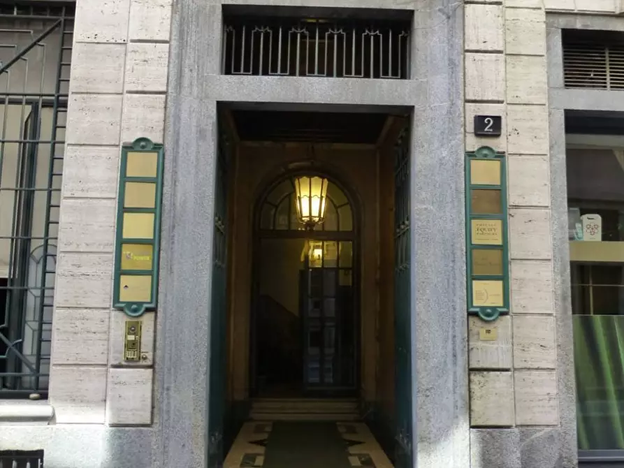 Immagine 4 di Ufficio in affitto  in Via Degli Omenoni, 2 a Milano