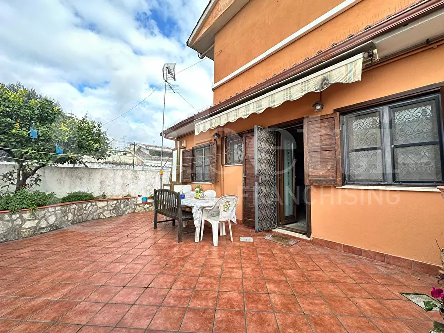 Immagine 3 di Appartamento in vendita  in Via amalfi, 66 a Pomezia