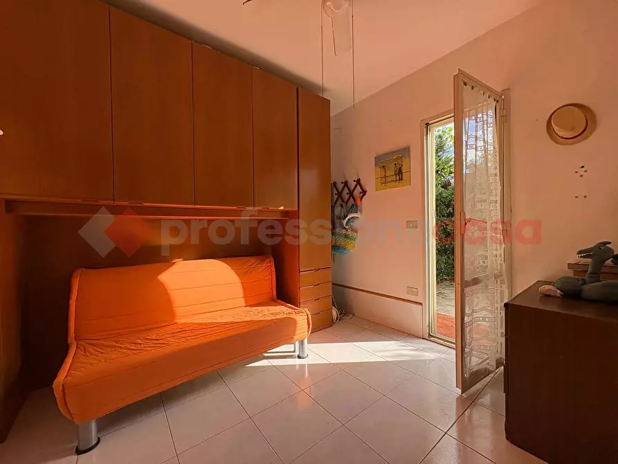 Immagine 10 di Villetta a schiera in vendita  in Via CAPRATICA, 1 a Sperlonga