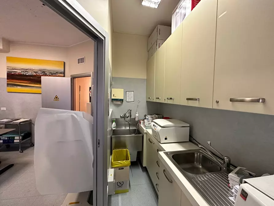 Immagine 11 di Ufficio in vendita  in Via Giovanni Pezzotti, 10 a Milano