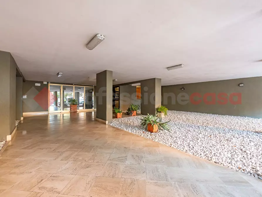 Immagine 32 di Appartamento in vendita  in Via Trasaghis, 11 a Roma