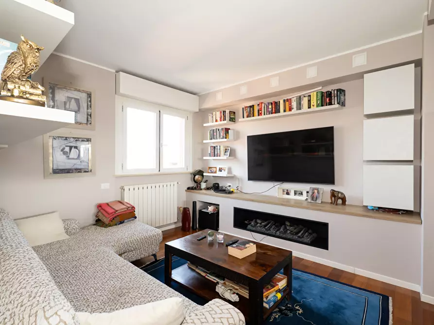 Immagine 3 di Appartamento in vendita  in Via Giovanni Battista Prandina, 30 a Milano