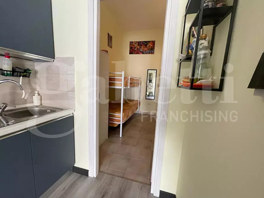 Immagine 6 di Appartamento in vendita  in Traversa Piazza Mare all'Arco, 5 a Gaeta