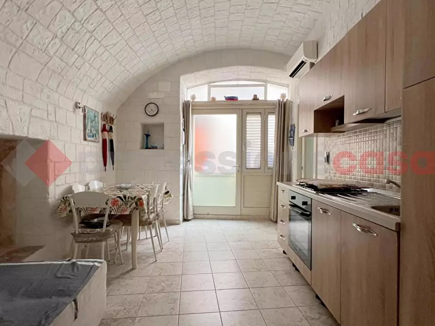 Immagine 8 di Casa indipendente in vendita  in Via BARBACANA a Monopoli