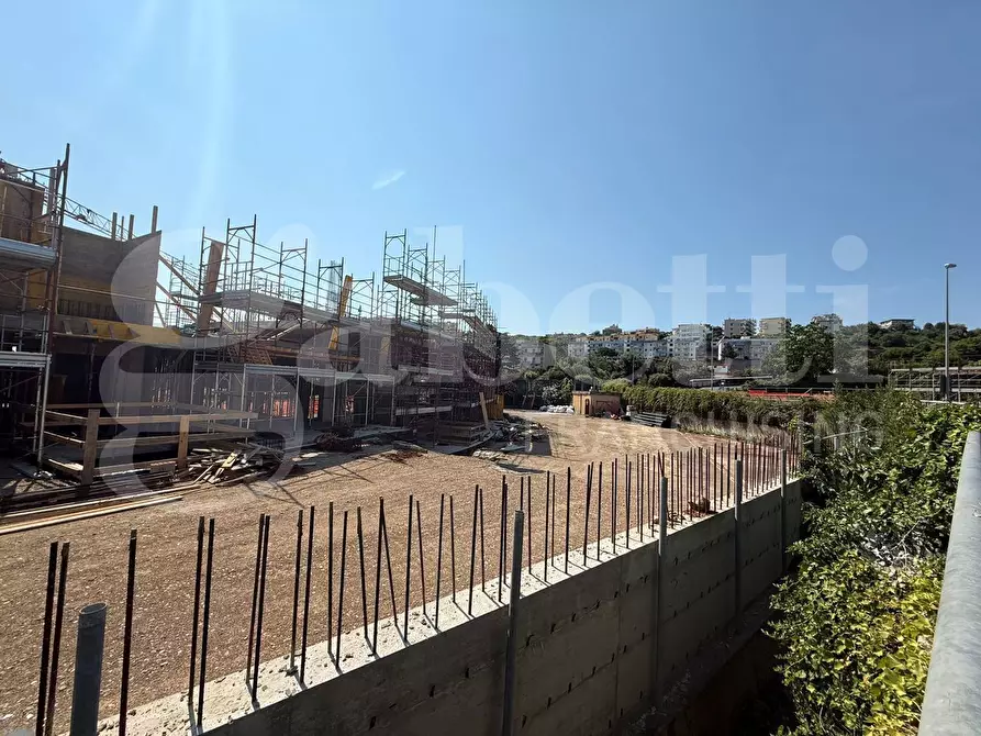 Immagine 17 di Appartamento in vendita  in Via Calegna, 74 a Gaeta