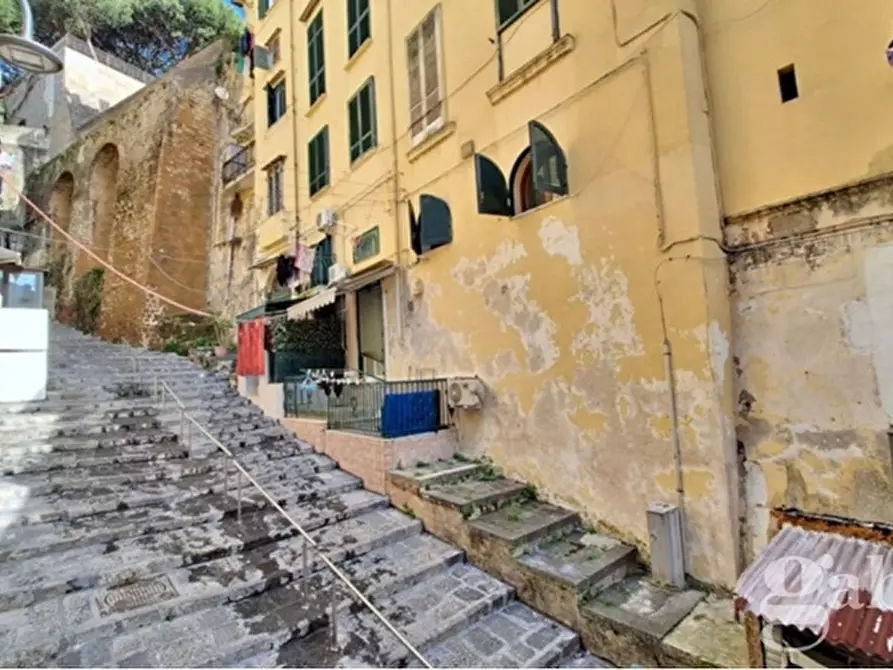 Immagine 6 di Palazzo in vendita  in Via Salita del Petraio a Napoli