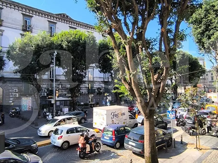 Immagine 25 di Negozio in vendita  in Via Foria a Napoli