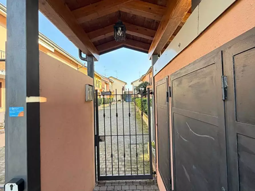 Immagine 5 di Villetta a schiera in vendita  in Via MARTIRI DELLA RESISTENZA, 32 a Casalpusterlengo