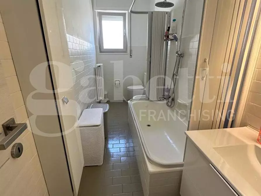 Immagine 20 di Appartamento in vendita  in Via Raffaele Braico a Ostuni
