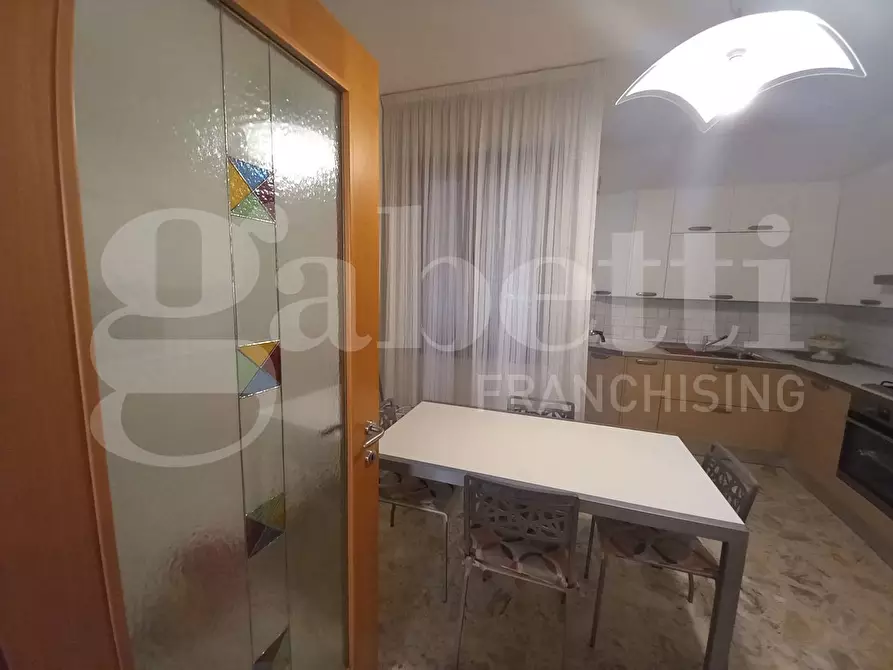 Immagine 12 di Appartamento in vendita  in Via SOTTOMARINA - VIALE VENETO, 12 a Chioggia