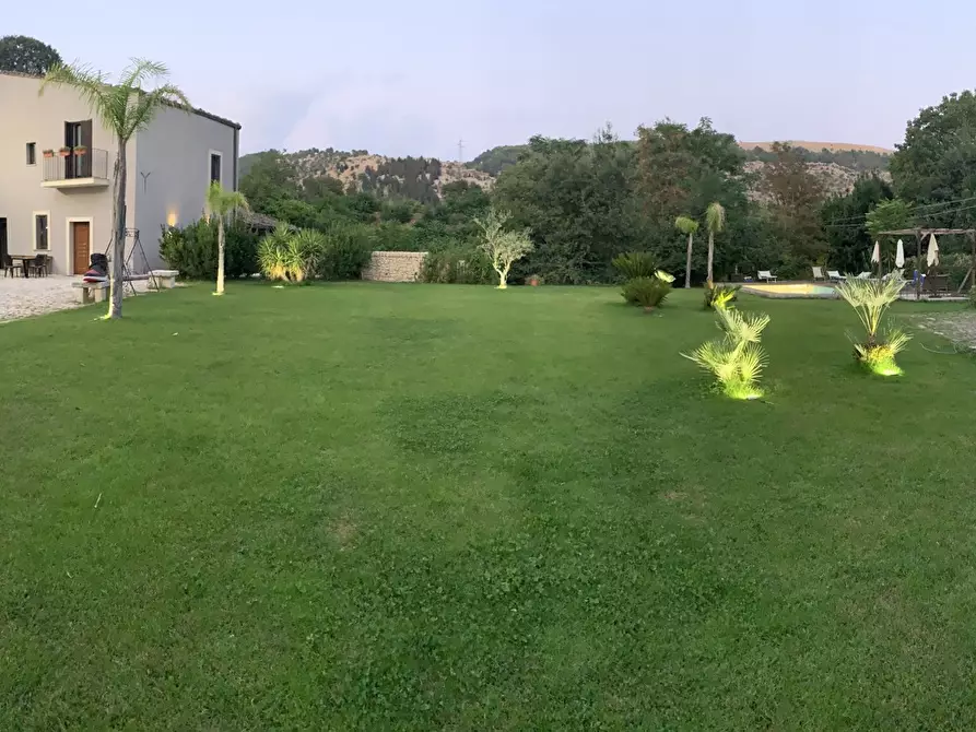Immagine 11 di Villa in vendita  in Contrada arancelli, sn a Ragusa