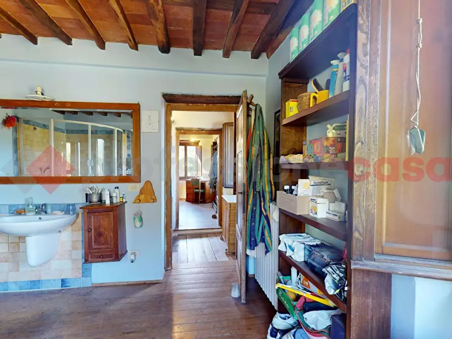 Immagine 16 di Rustico / casale in vendita  in LocalitÃ  castello, 9 a Borgo A Mozzano