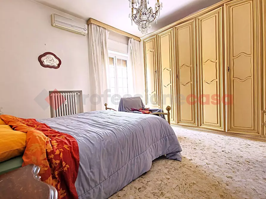 Immagine 7 di Appartamento in vendita  in Via GIUSSO a Bari