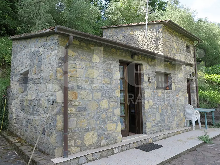 Immagine 1 di Rustico / casale in vendita  in Via provinciale, 4 a Lerici