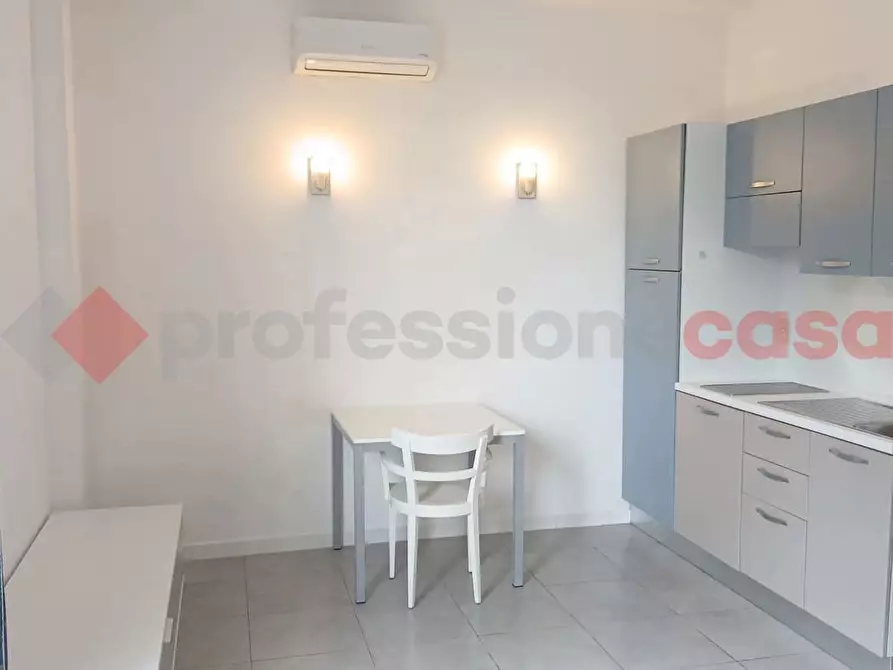 Immagine 2 di Ufficio in vendita  in Viale Ivo Montagni, 49 a Capraia E Limite