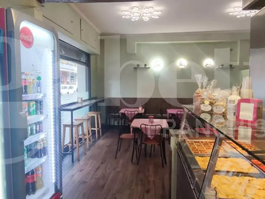 Immagine 18 di Bar / Ristorante in vendita  in Via Antonio Silvani, 37/39 a Roma