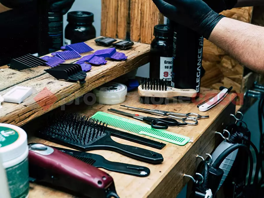 Immagine 6 di Negozio in vendita  in Via Del Gallitello, SNC a Potenza