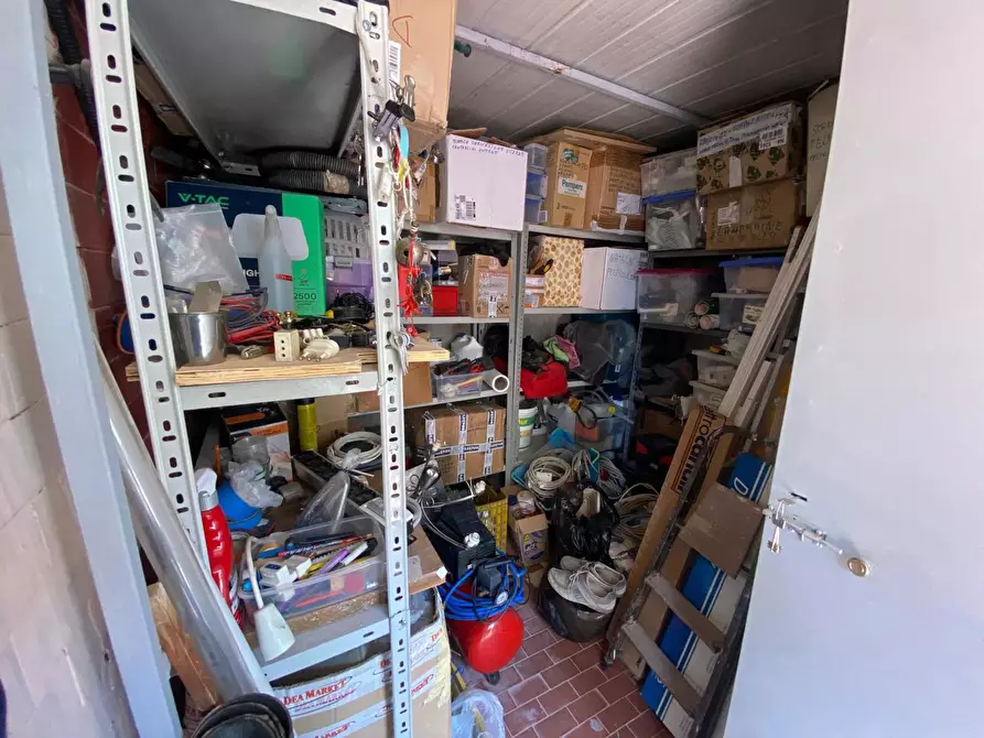 Immagine 40 di Appartamento in vendita  in Via Como, Snc a Mondragone