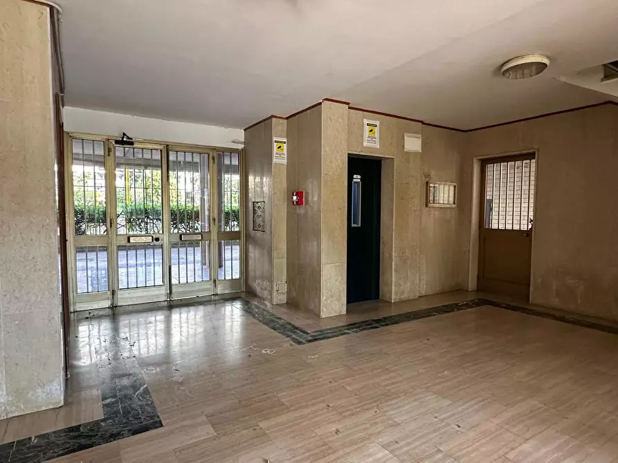 Immagine 3 di Appartamento in vendita  in Via Mario Pomilio, 9 a Napoli