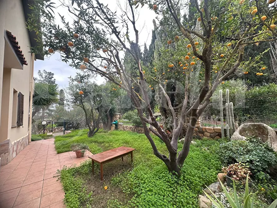 Immagine 11 di Casa bifamiliare in vendita  in Via Lisbona, 1 a Capoterra